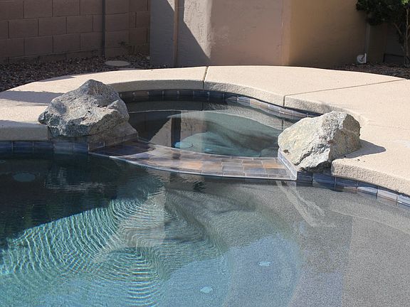 2nd image of 2292 E Torrey Pines Pl