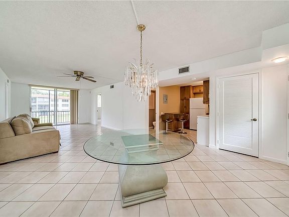 4th image of 830 S Hollybrook Drive #205