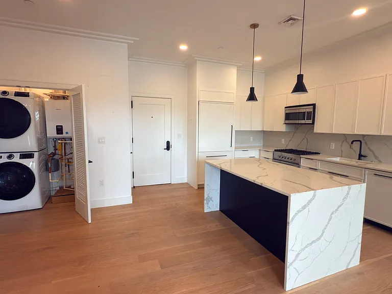 50 Leo M Birmingham Pkwy #604F — Photo 12