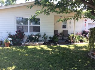 1714 Redwood Dr, Cleburne, TX 76033