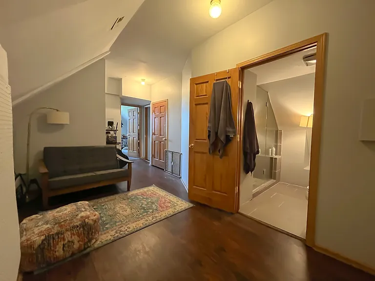 2541 W Cortland St #3 — Photo 11