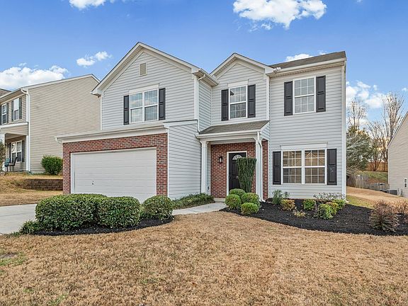 2nd image of 29 Golden Acre Ct