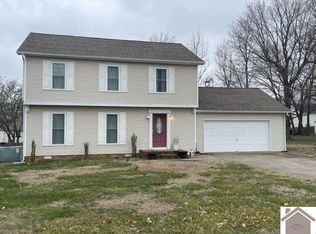 3431 Steele Rd, West Paducah, KY 42086