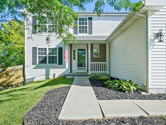2nd image of 2711 Hunter Dr