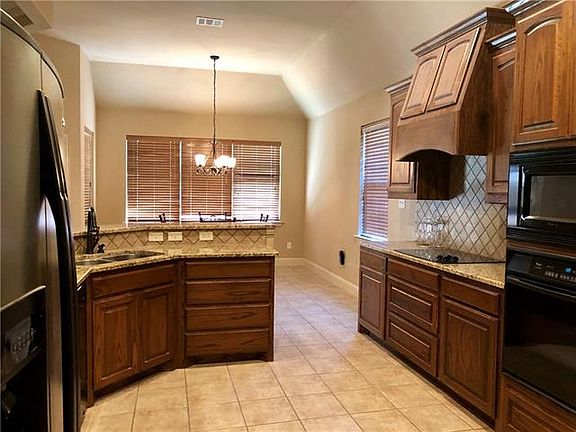 4th image of 113 Muirfield Dr