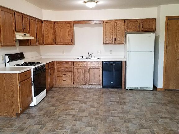 2nd image of 740 S 1st St #1