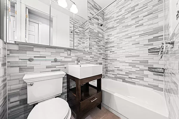 Rented by REAL New York | media 8