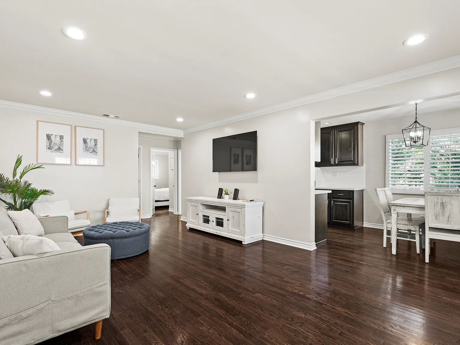 2130 Santa Fe Ave — Photo 3
