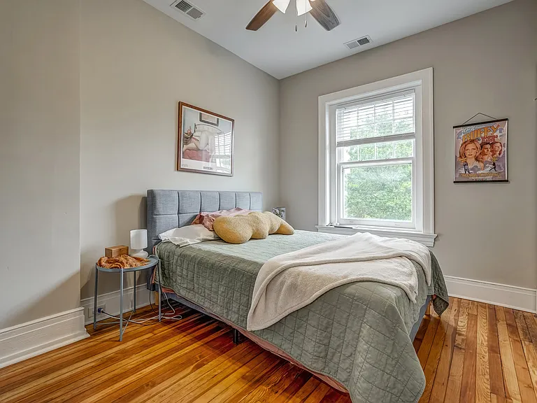 425 N Arthur Ashe Blvd #G — Photo 10