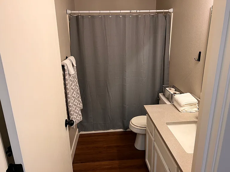 1815 Skyline Ct S — Photo 7