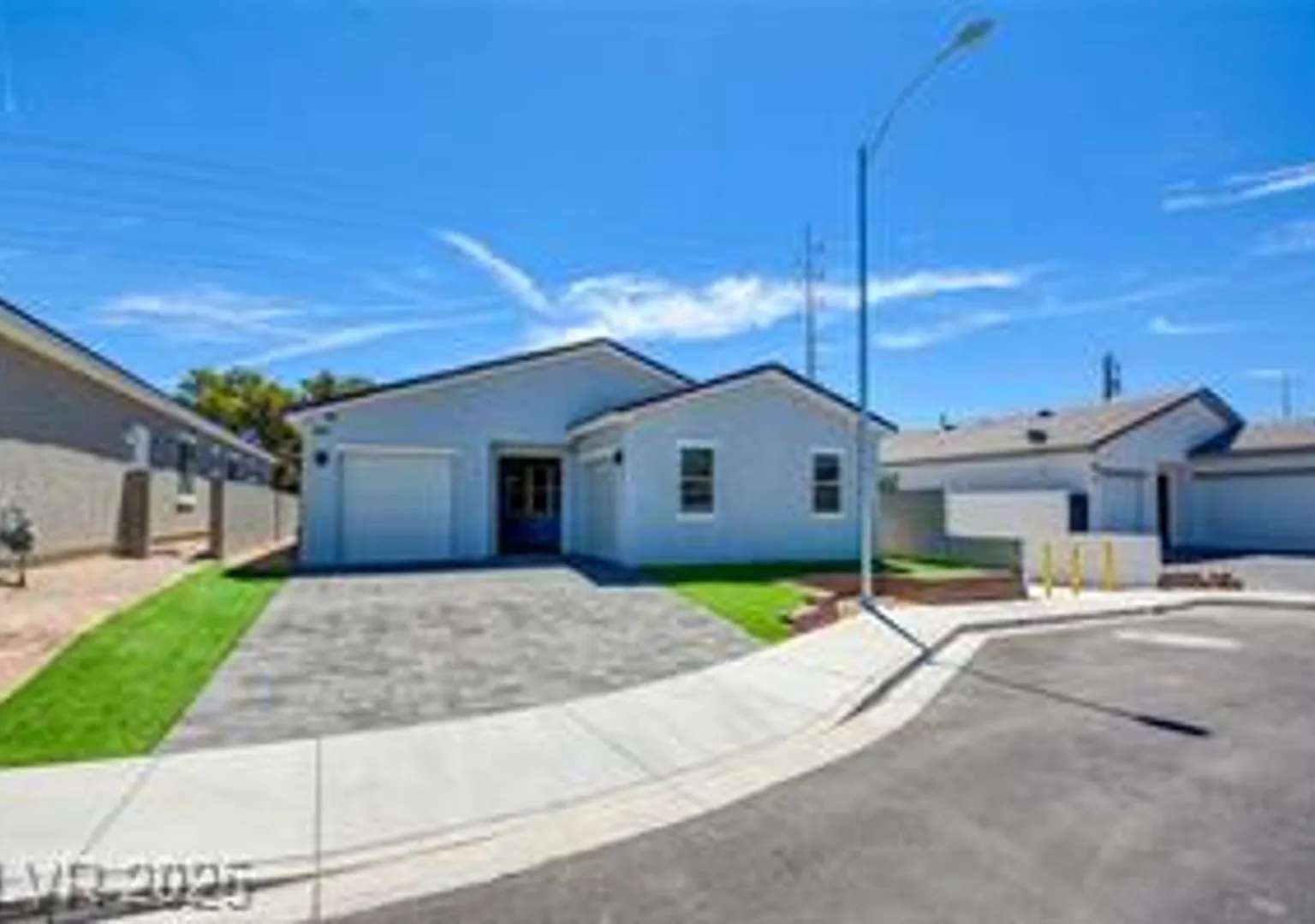 Beautiful 4 bedroom House — Photo 1