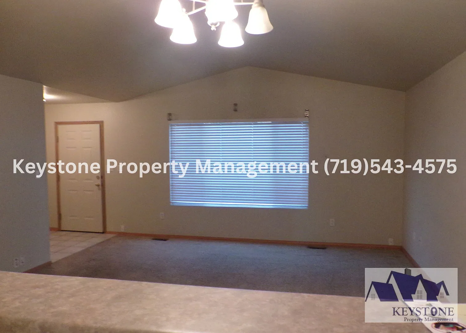 Application Fee Reimbursed! Small Pets Welcome - Northside, 2 Bedroom/1 Bath/1 Car Garage $1750/$... — Photo 3
