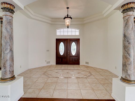 5th image of 290 Golden Saddle Ln