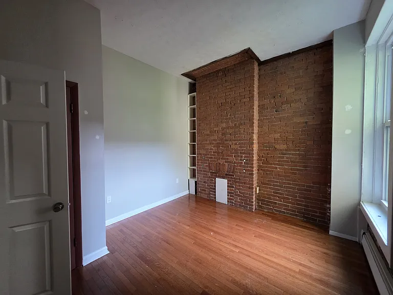 26 Lyon St #A — Photo 9