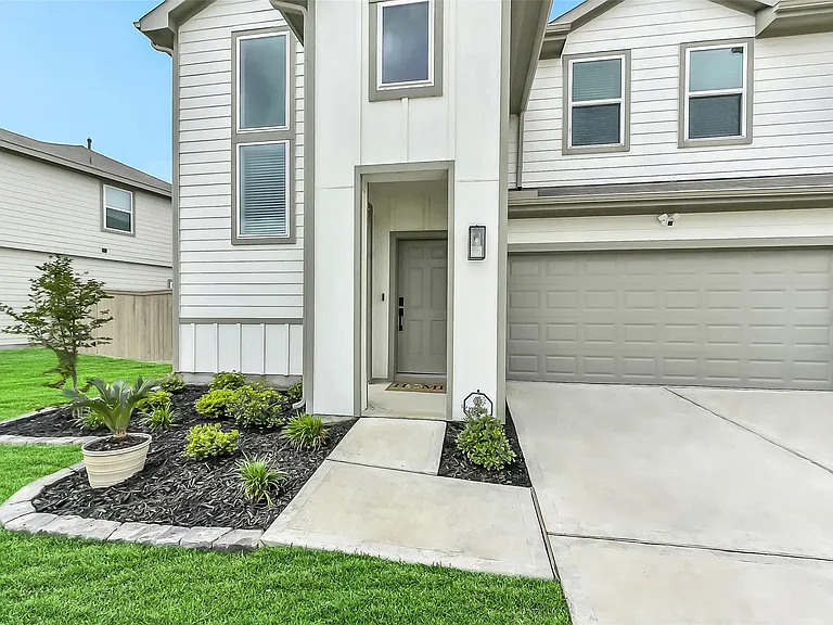 14816 Crimson Peak Ln — Photo 3