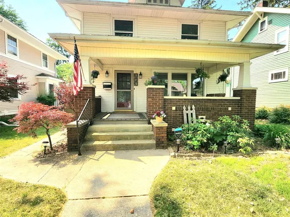 323 Arcadia Ct, Fort Wayne, IN 46807