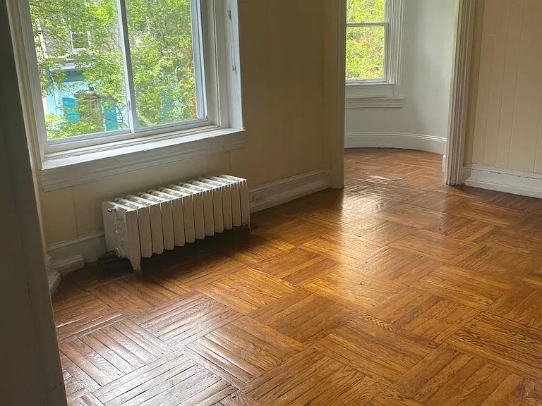 237 S 21st St #6 — Photo 1