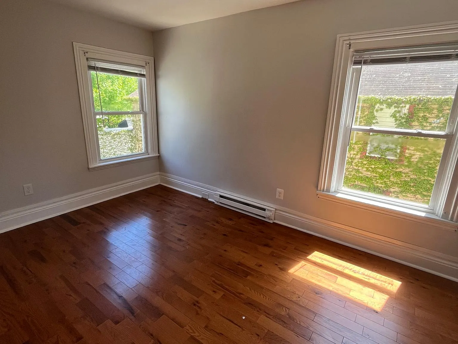 2 bed, $1,350 — Photo 2