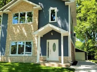 1012 Peterson Ave, Park Ridge, IL 60068