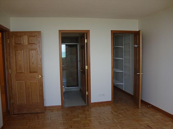 4th image of 2144 N Lincoln Park W #2
