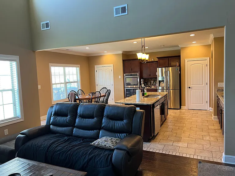 525 Larkspur Dr — Photo 5