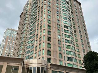 18 Lee Centre Dr #1113, Toronto, ON M1H 3H5