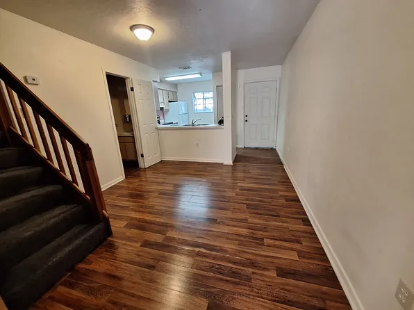 2136 SW 39th Dr, Gainesville, FL 32607