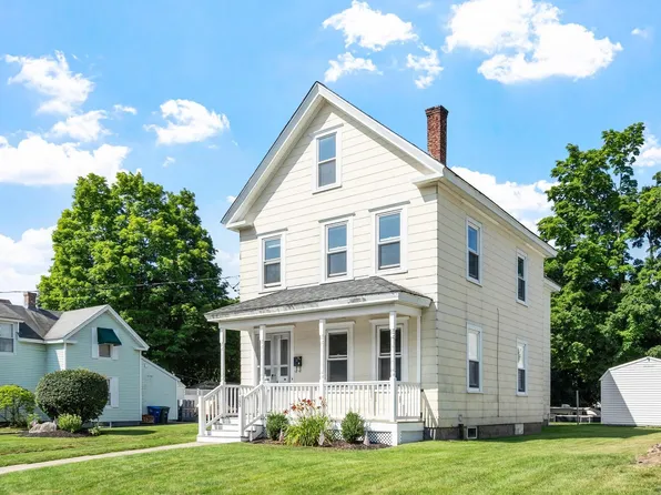 155 Pond St, Leominster, MA 01453