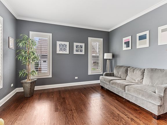 5th image of 673 E Sunnyside Ave