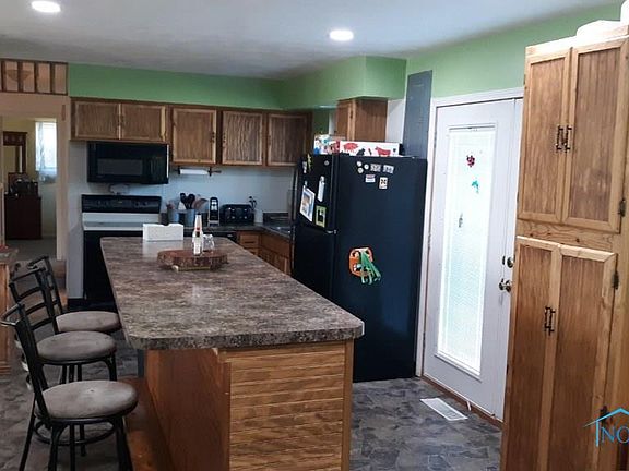 5th image of 1422 Blanchard Ave