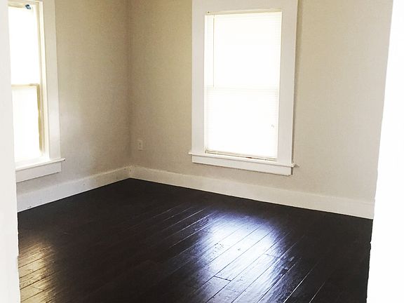 1st bedroom