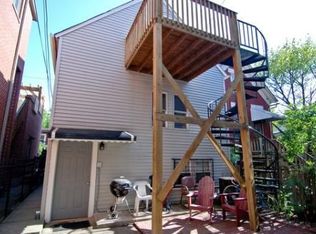 2125 W Dickens Ave #B, Chicago, IL 60647