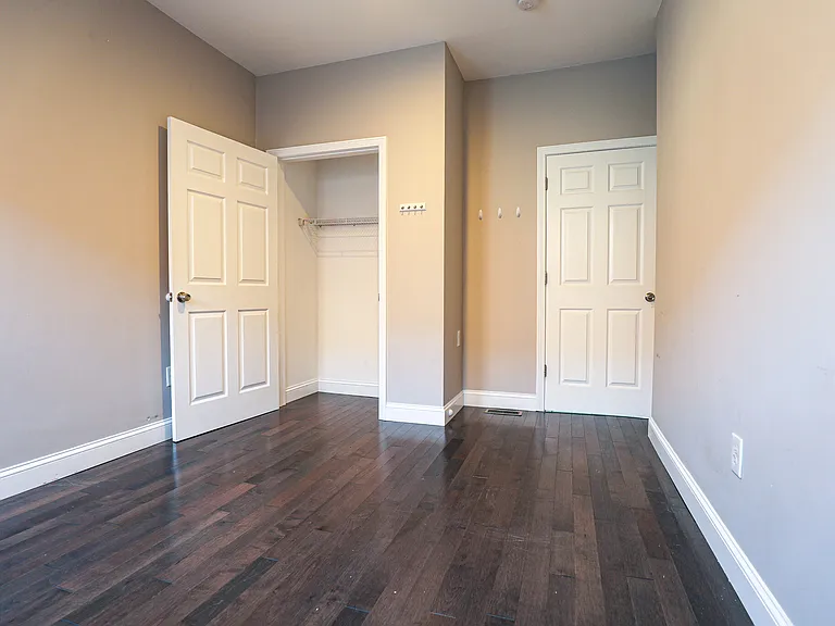 77 Linden St #1 — Photo 7