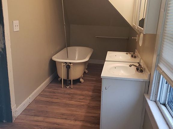 5th image of 300 N 16th St #214