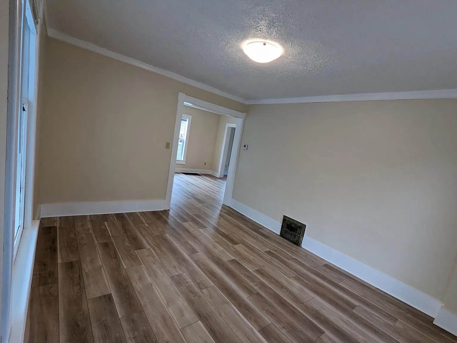 3 bed, 1232 sqft, $1,600 — Photo 2