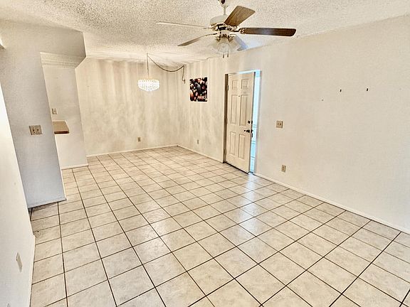 2nd image of 915 Sonesta Ave NE APT 102