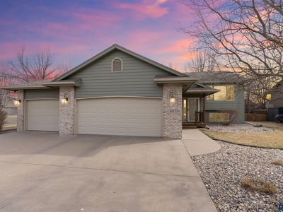 4315 E 38th St, Sioux Falls, SD, 57103