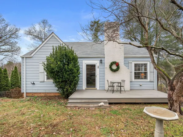 29 Canterbury Rd, Asheville, NC 28805