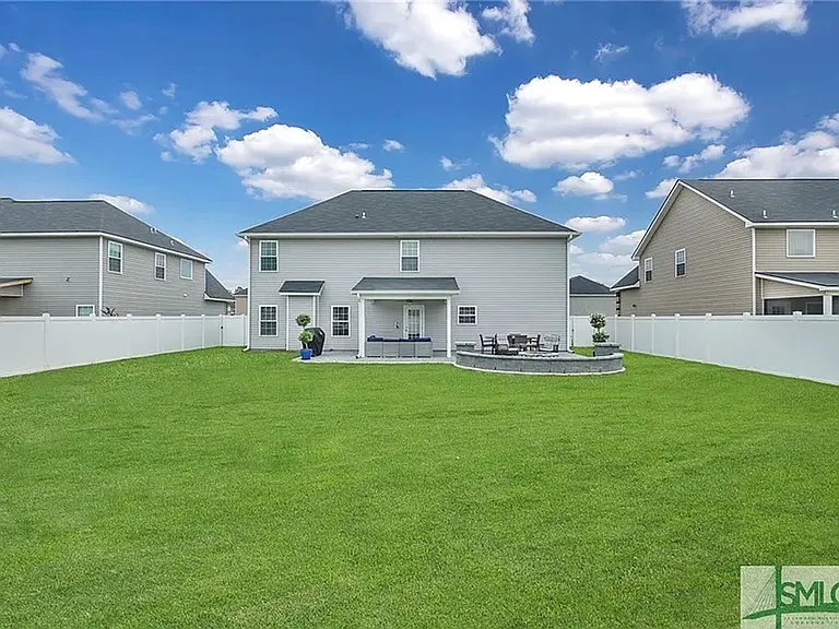 749 English Oak Dr — Photo 2