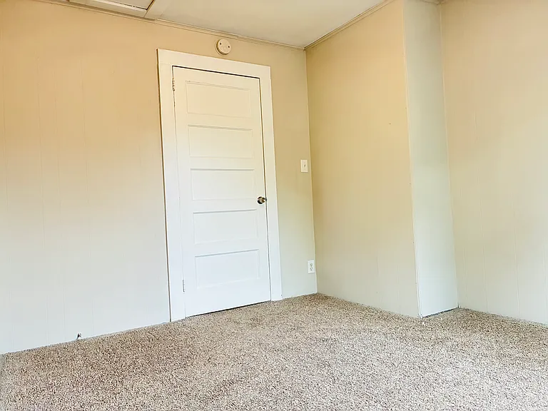308 W Sullivan St — Photo 16