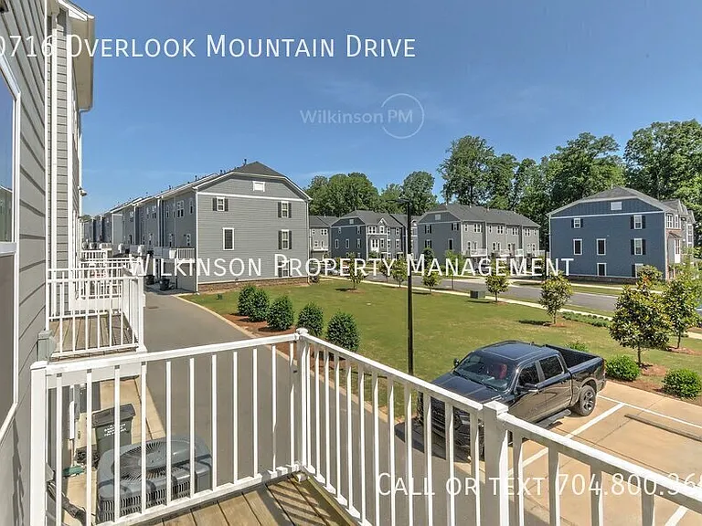 10716 Overlook Mountain Dr — Photo 31