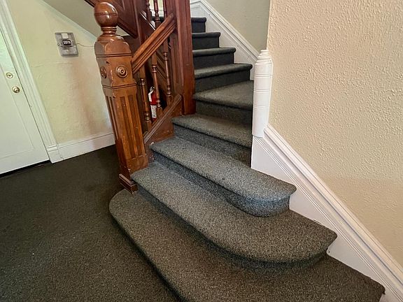 5th image of 1247 N Clarkson St #5