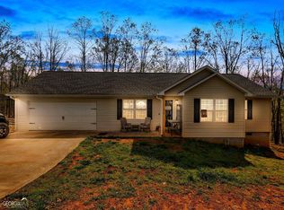28 Clearview Dr, Cleveland, GA 30528
