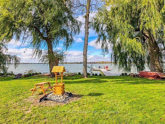 5th image of 16 Birch Island Rd