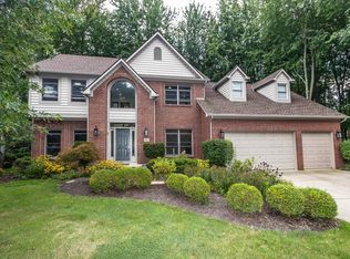 1029 Sunbury Lake Dr, Westerville, OH