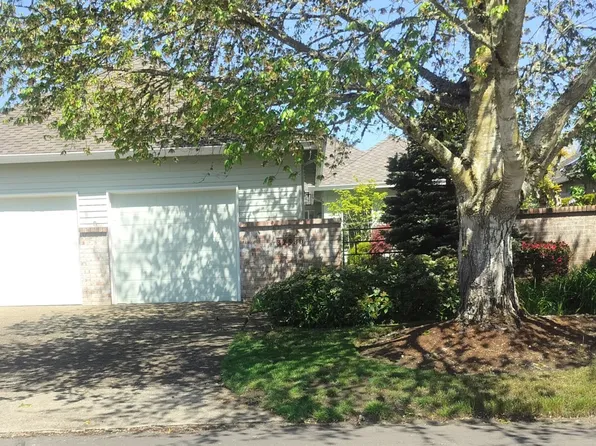 32580 SW Arbor Lake Dr, Wilsonville, OR 97070