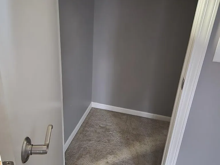 1927 Grafton Pl — Photo 12
