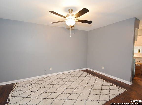3rd image of 13422 CHESTERTON DR