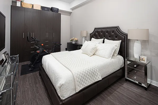 Sold by Compass | media 5