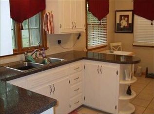 1601 SW 26th St, Topeka, KS 66611